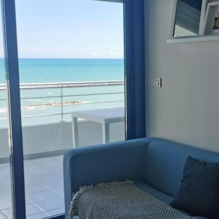 Appartamento Sul Mare Термоли Екстериор снимка